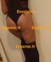 Vanessatop34