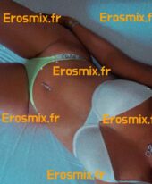 Nina_beurette