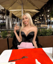 MIA K