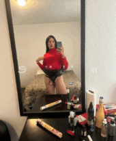 ANDREA HOT