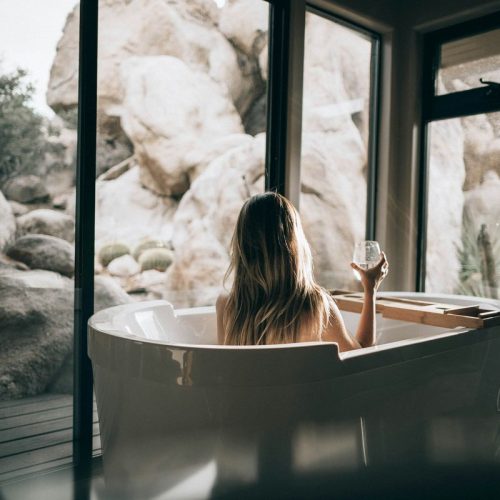Escapade de week-end avec une escort – une touche spéciale pour votre moment de détente.